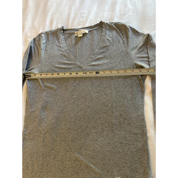 Michael Kors Gray V Neck Top Shirt Women's Large Rhinestone Logo Long Sleeve - Picture 4 of 7